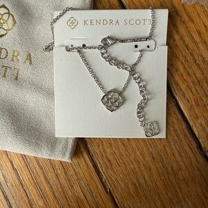 NWT Kendra Scott Silver Decklyn Signature Logo Necklace